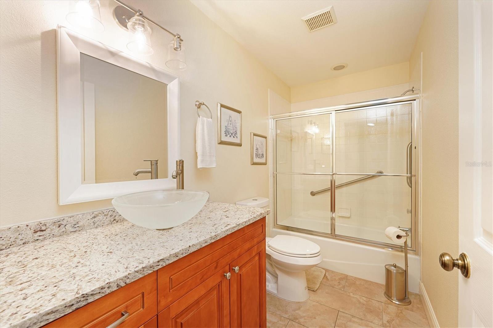5556 COUNTRY CLUB WAY #5556