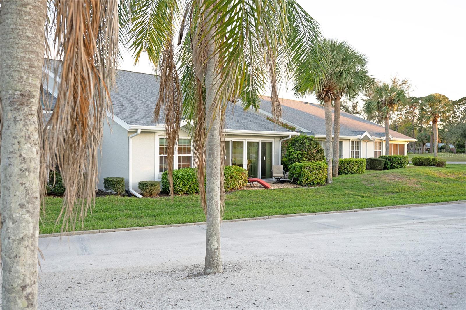 5556 COUNTRY CLUB WAY #5556