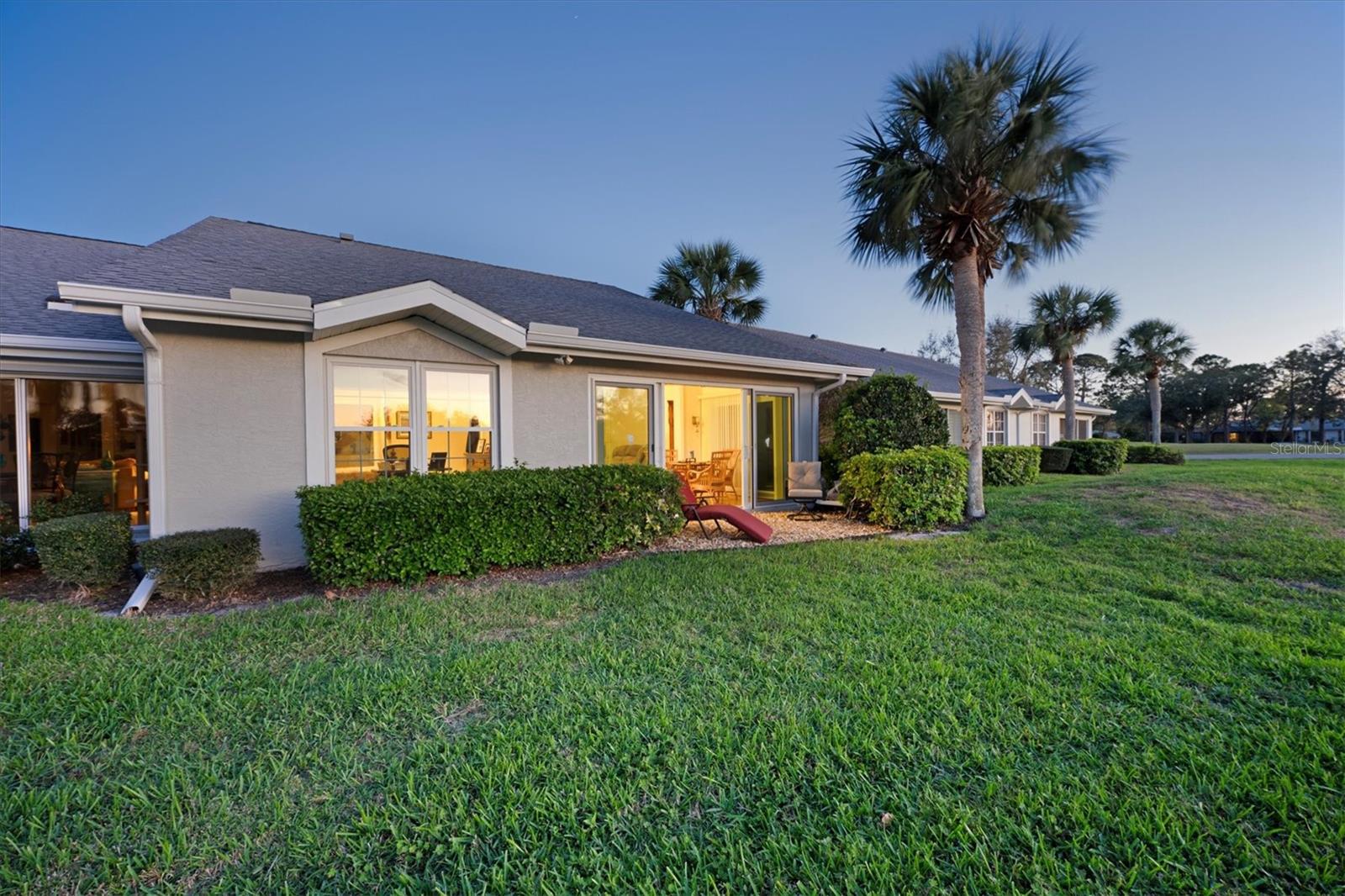 5556 COUNTRY CLUB WAY #5556