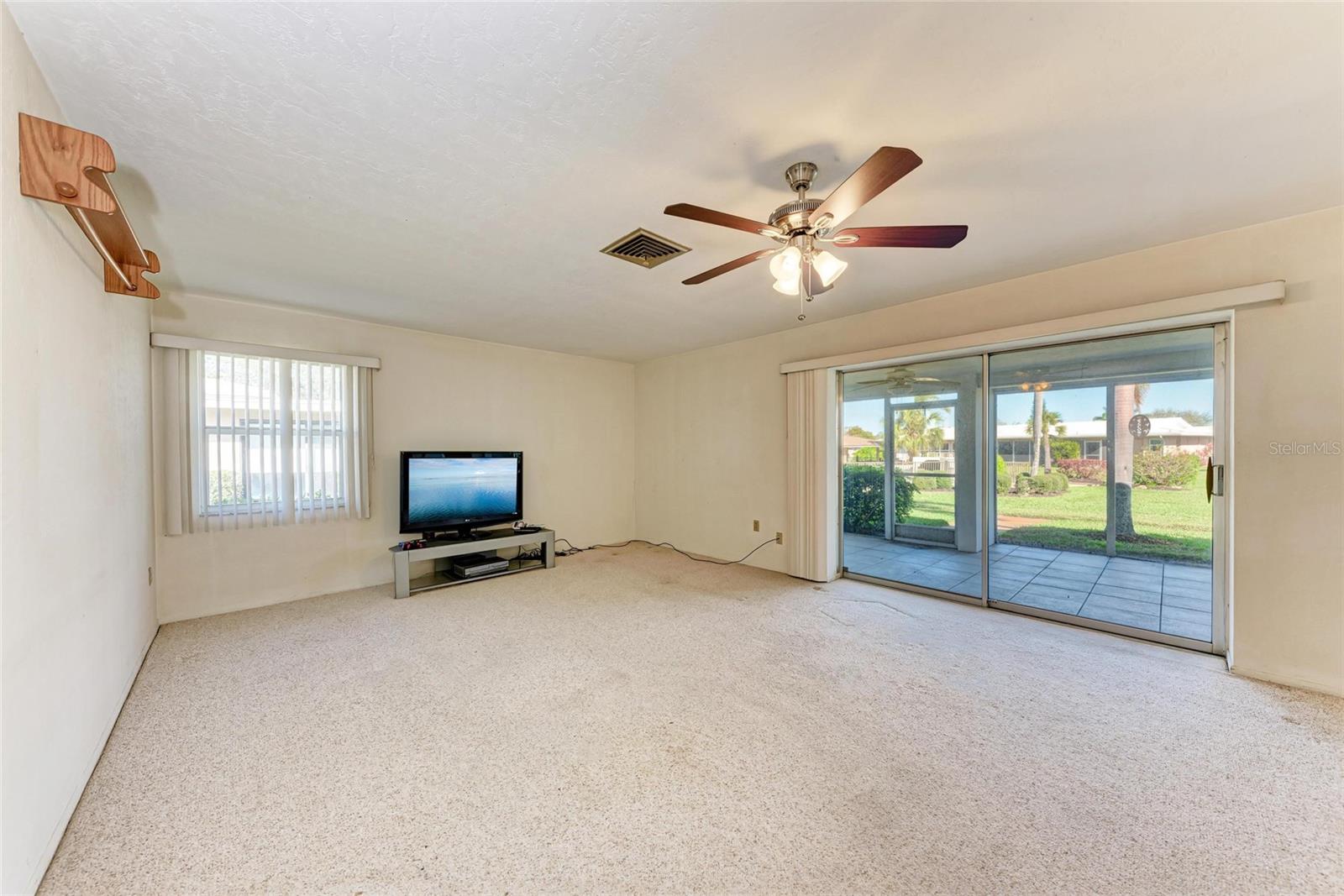 3259 FAIRHAVEN LN #211