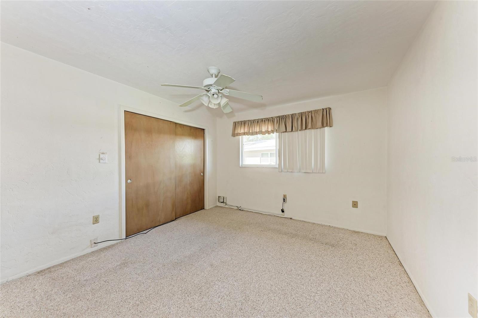 3259 FAIRHAVEN LN #211