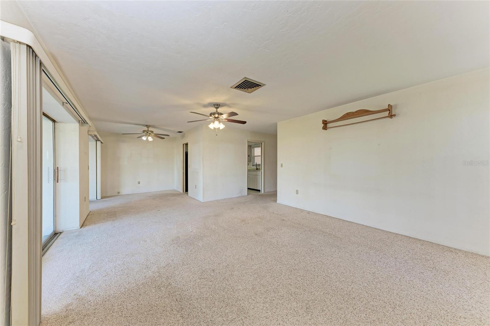 3259 FAIRHAVEN LN #211