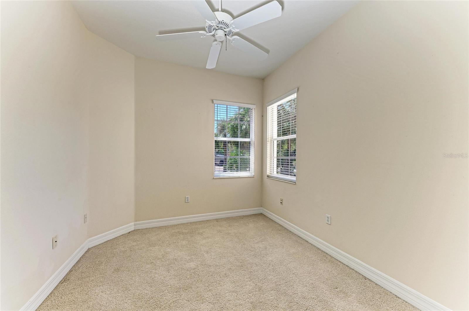 9429 DISCOVERY TER #102B