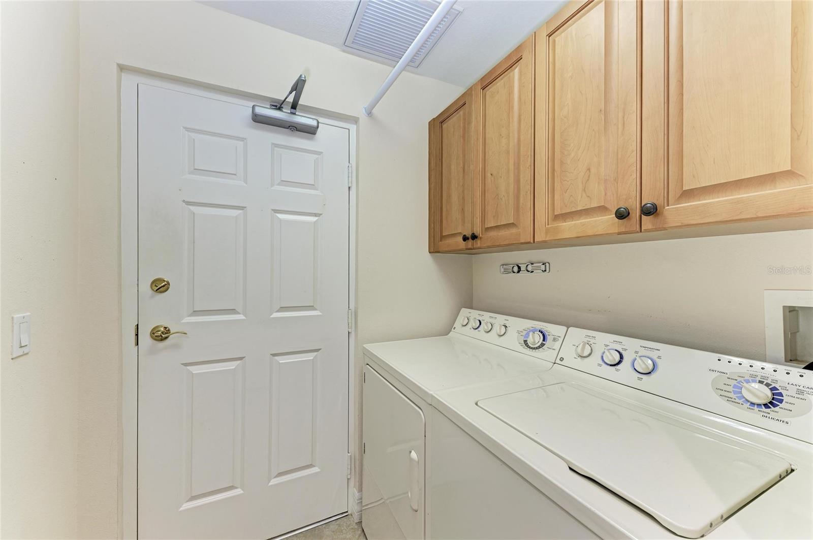 9429 DISCOVERY TER #102B