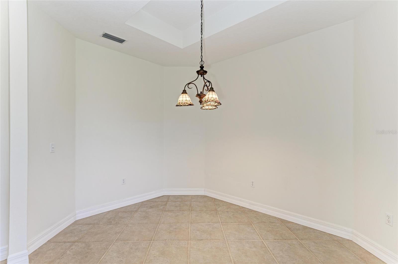 9429 DISCOVERY TER #102B