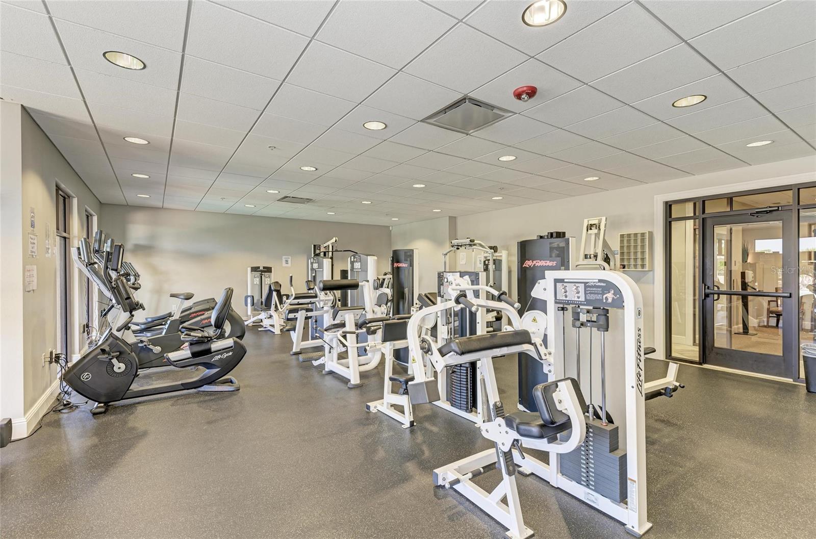 9429 DISCOVERY TER #102B