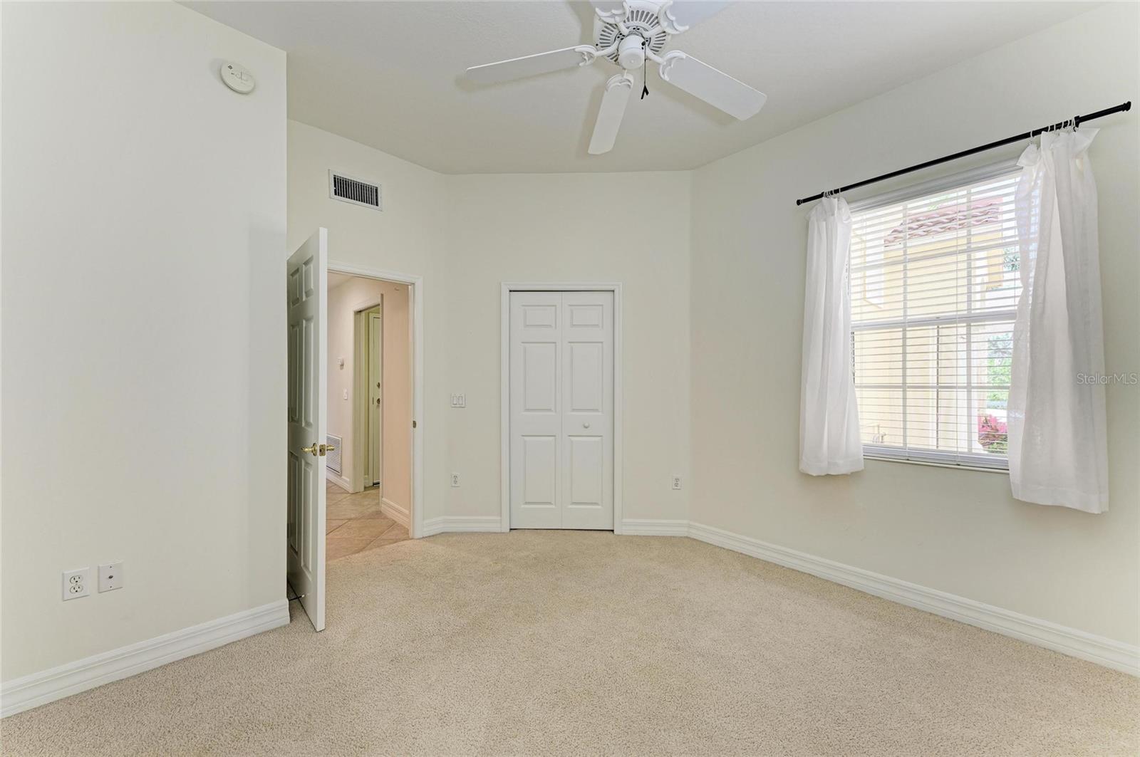 9429 DISCOVERY TER #102B