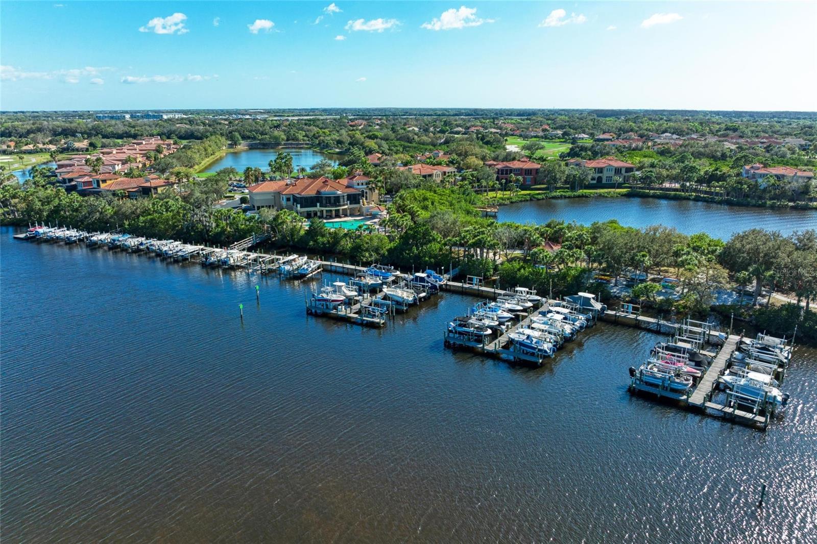 9429 DISCOVERY TER #102B