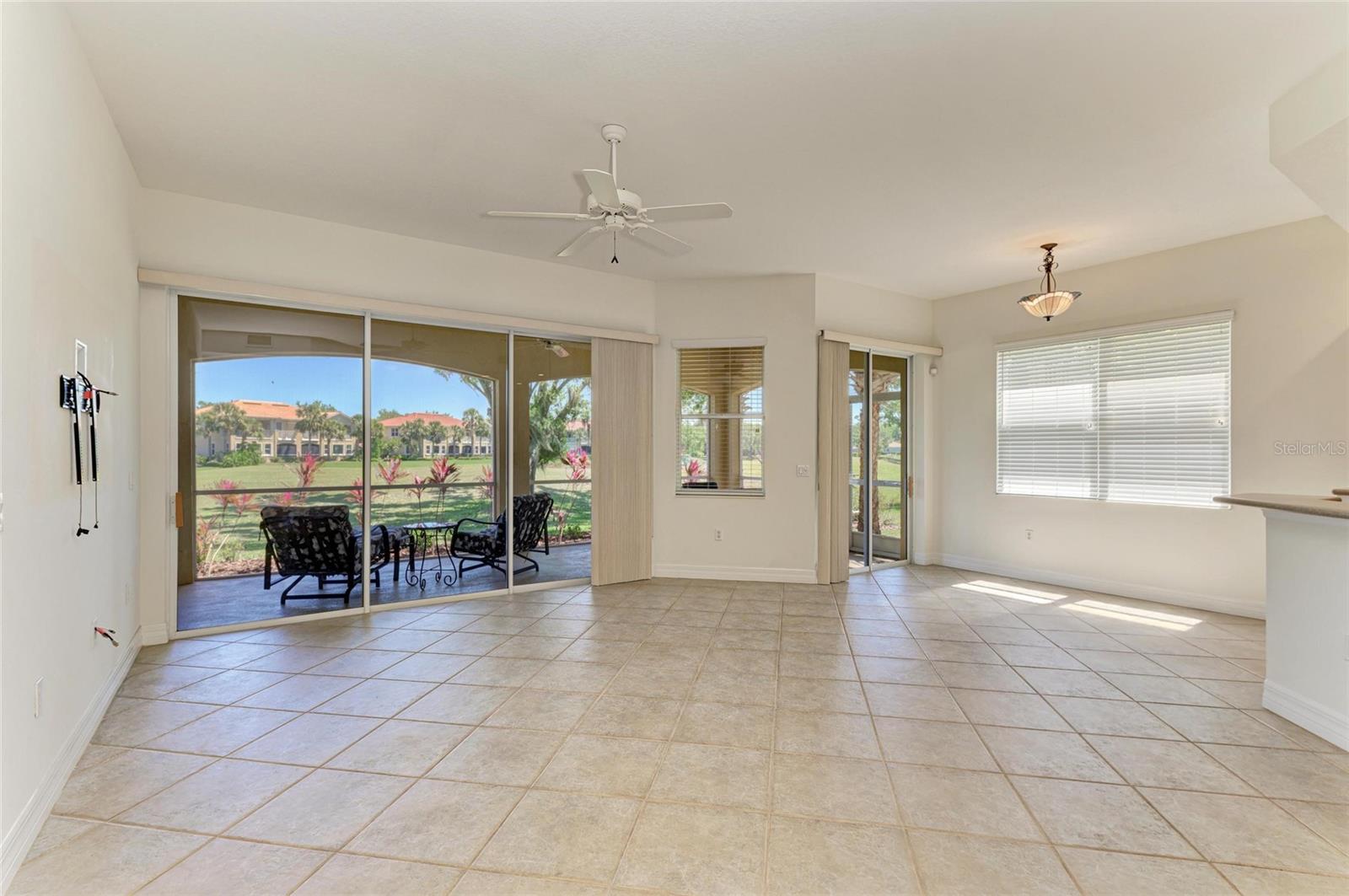 9429 DISCOVERY TER #102B