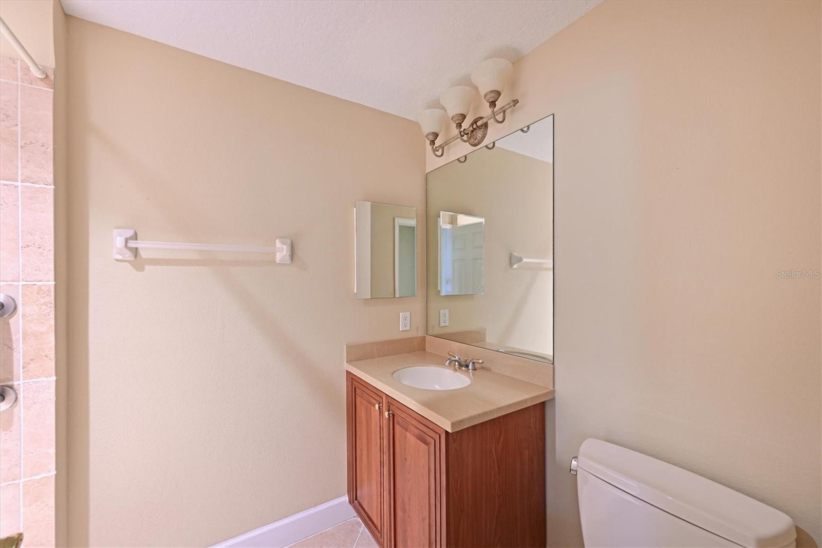 935 RIVER BASIN CT #102B