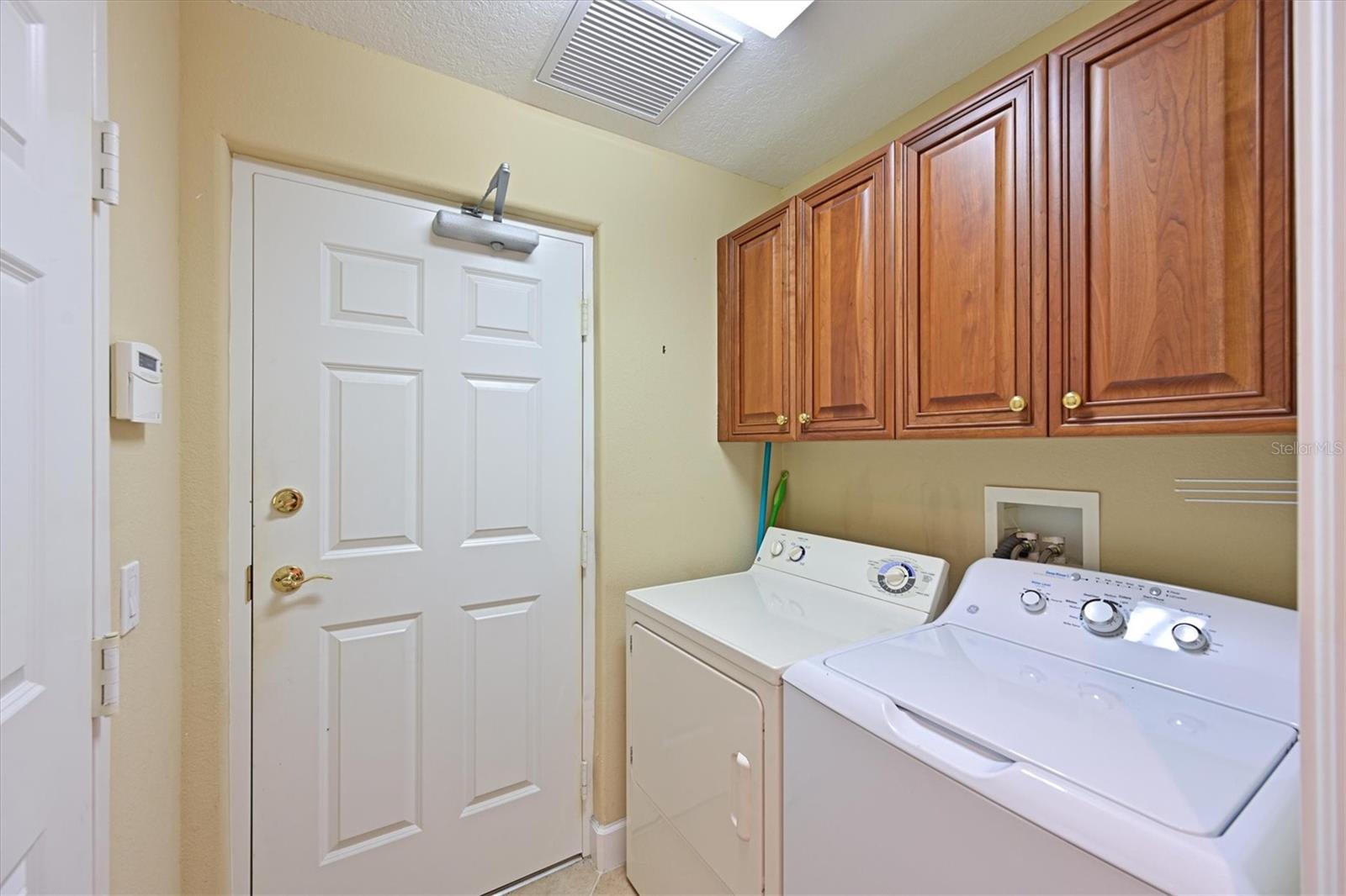 935 RIVER BASIN CT #102B