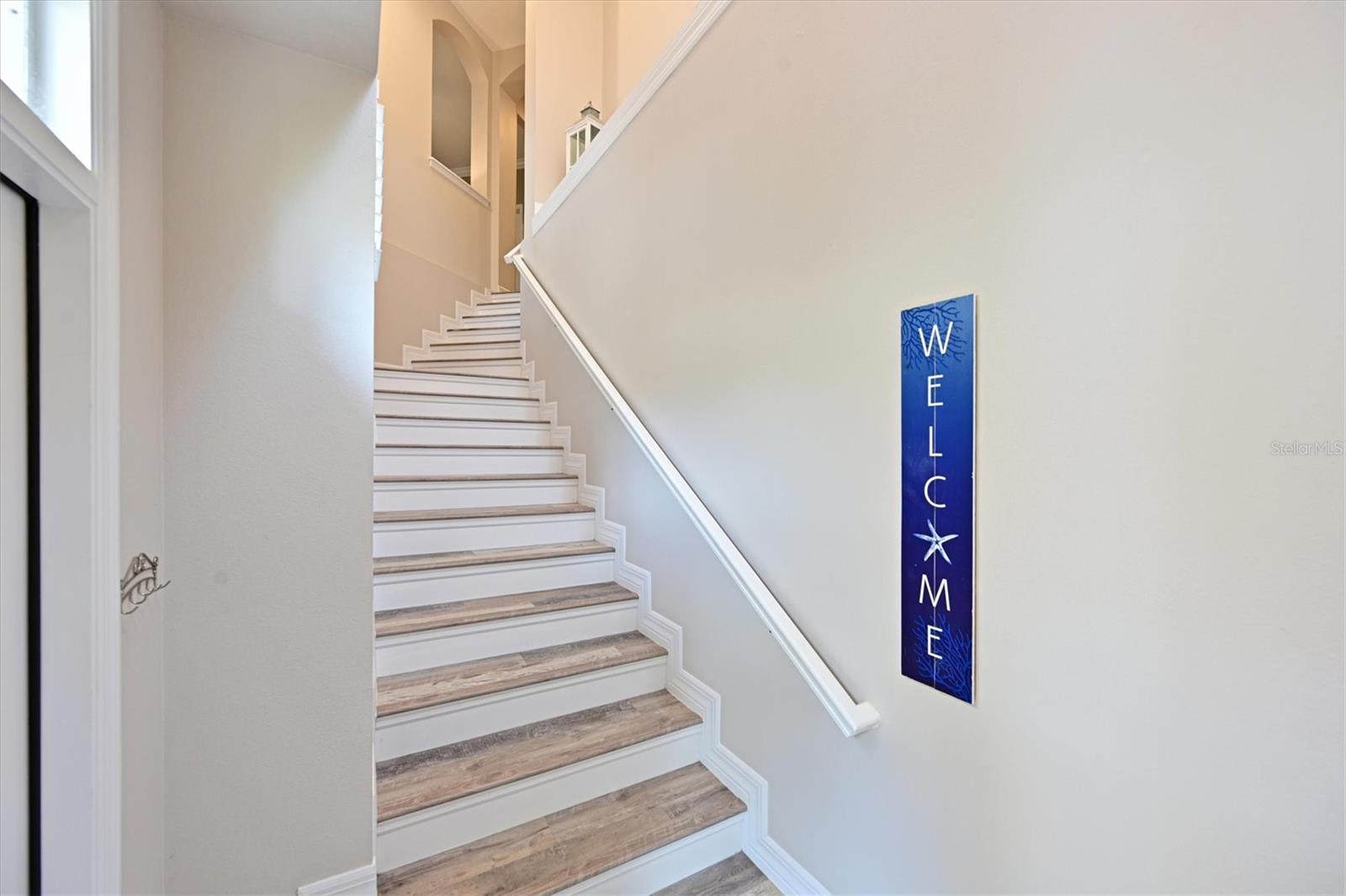 9453 DISCOVERY TER #202D