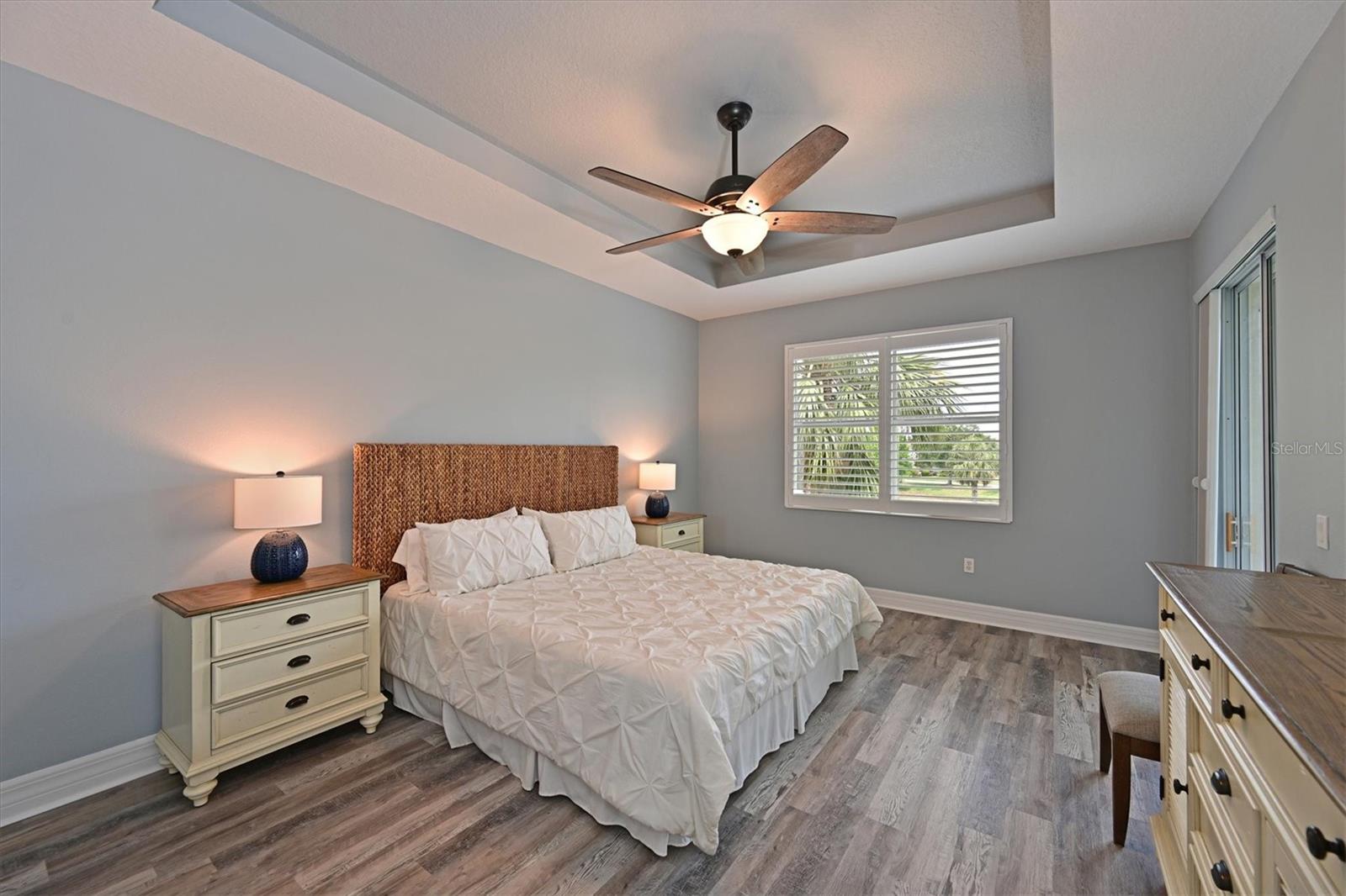 9453 DISCOVERY TER #202D