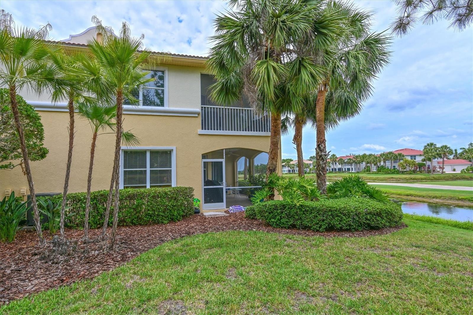 9453 DISCOVERY TER #202D