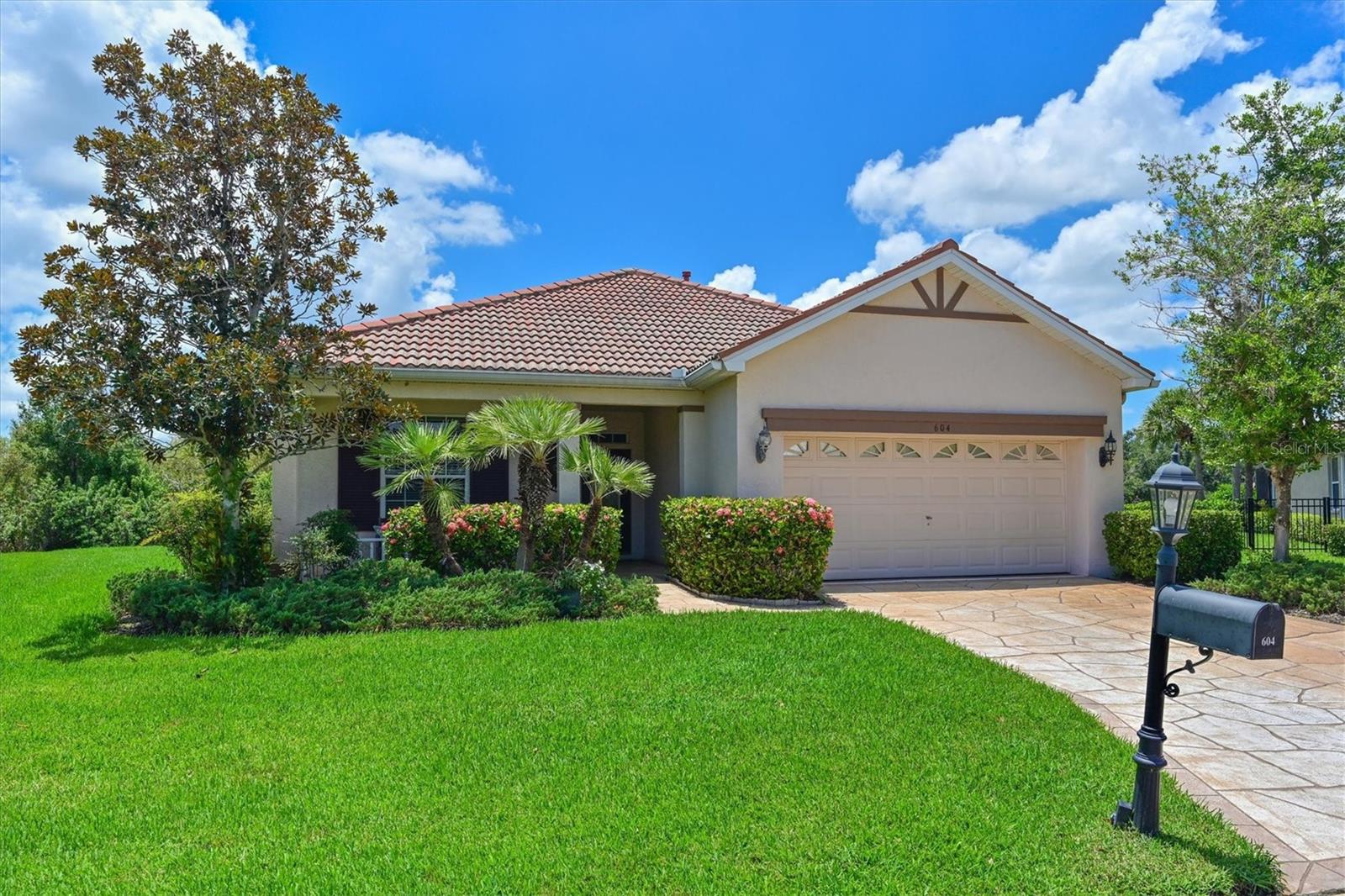 604 MISTY POND CT