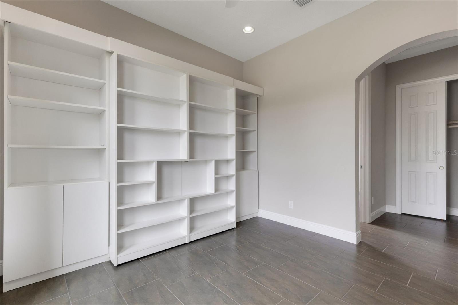 5203 LAKE OVERLOOK AVE