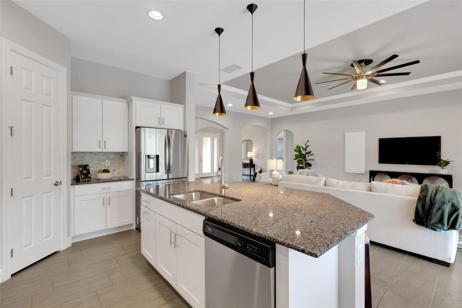 5203 LAKE OVERLOOK AVE