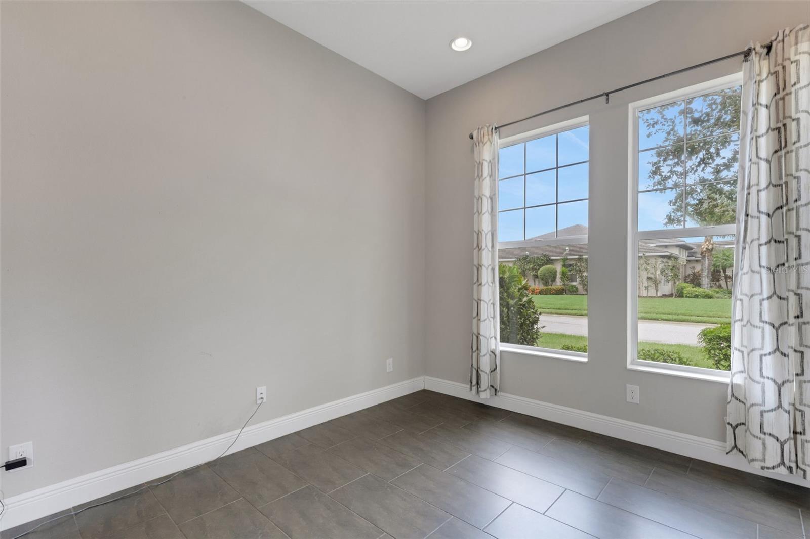 5203 LAKE OVERLOOK AVE