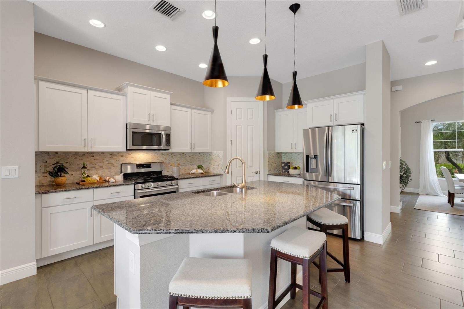 5203 LAKE OVERLOOK AVE