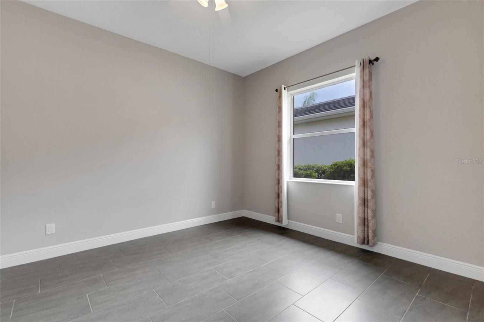 5203 LAKE OVERLOOK AVE