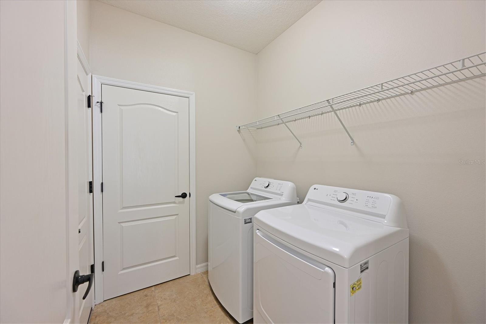 4826 LAKE BREEZE TER