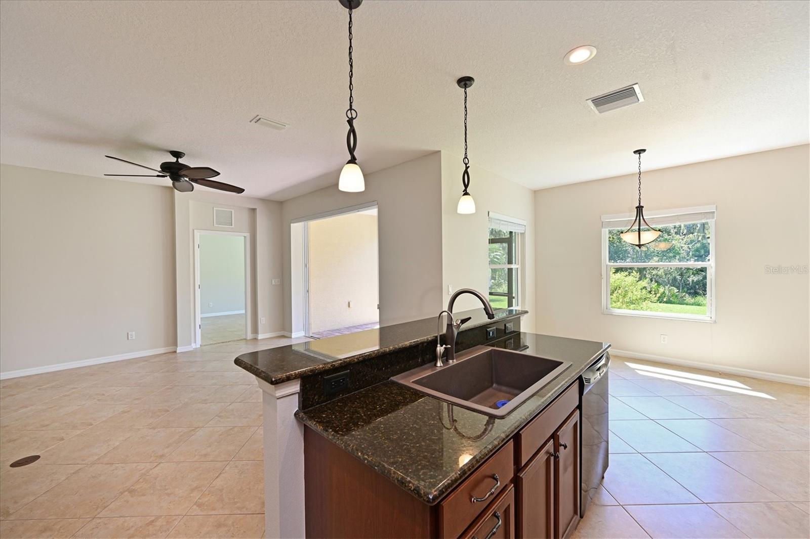 4826 LAKE BREEZE TER