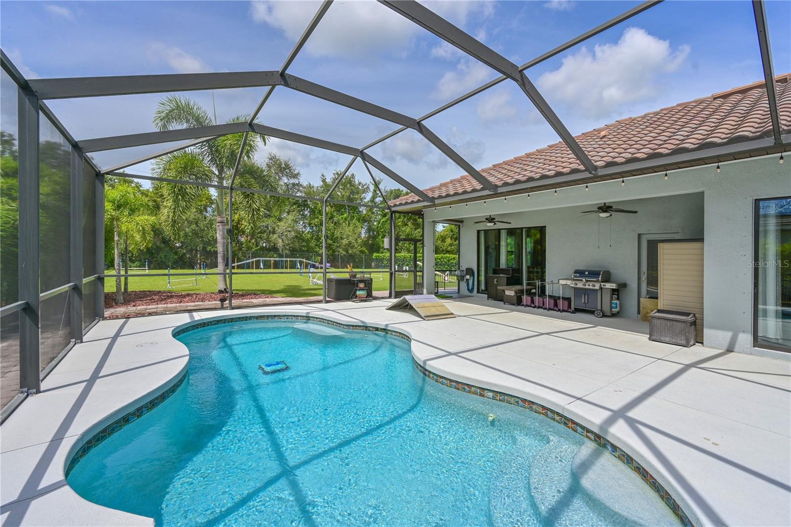 1055 145TH STREET CIR NE