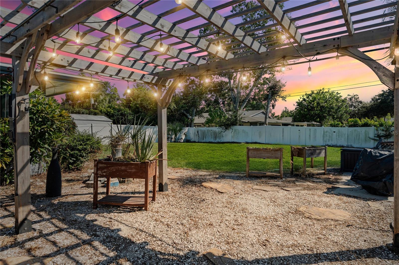 2707 27TH AVENUE DR W