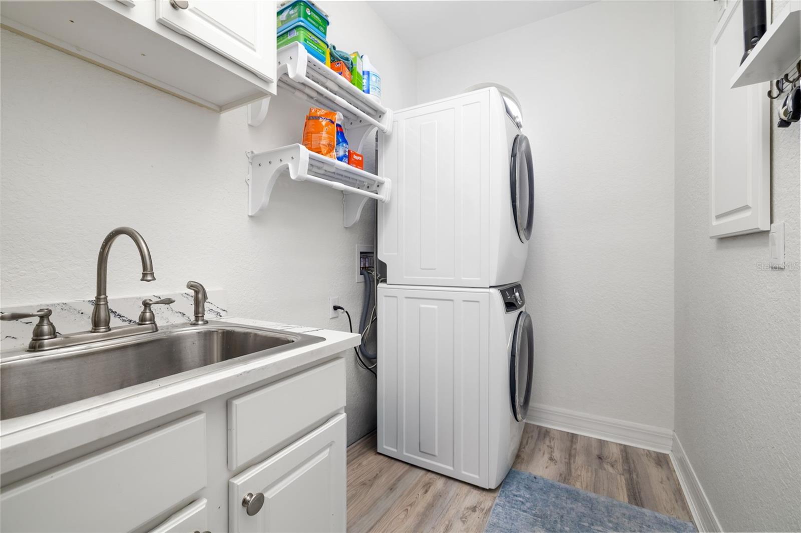 10812 WINDING STREAM WAY