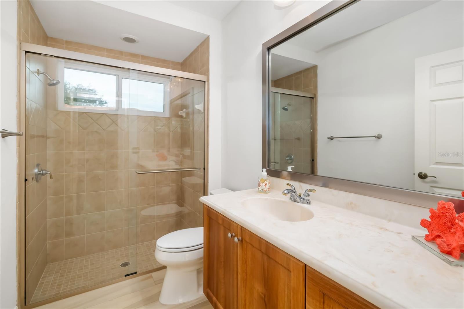 11528 SAVANNAH LAKES DR