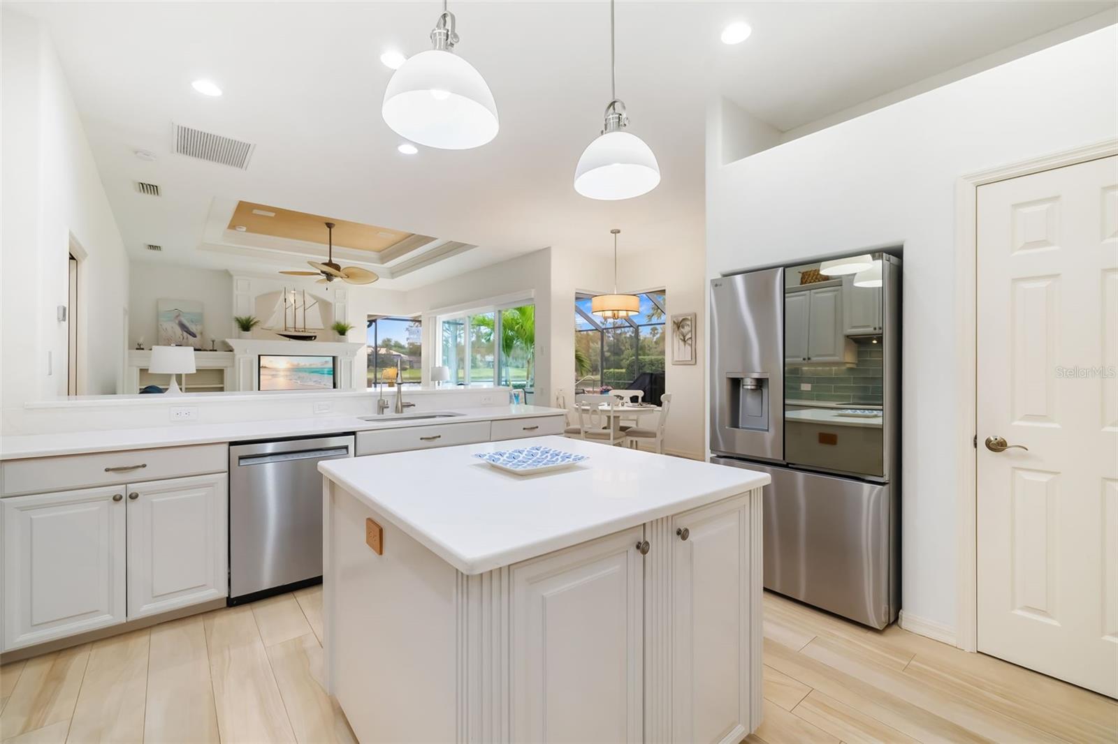 11528 SAVANNAH LAKES DR