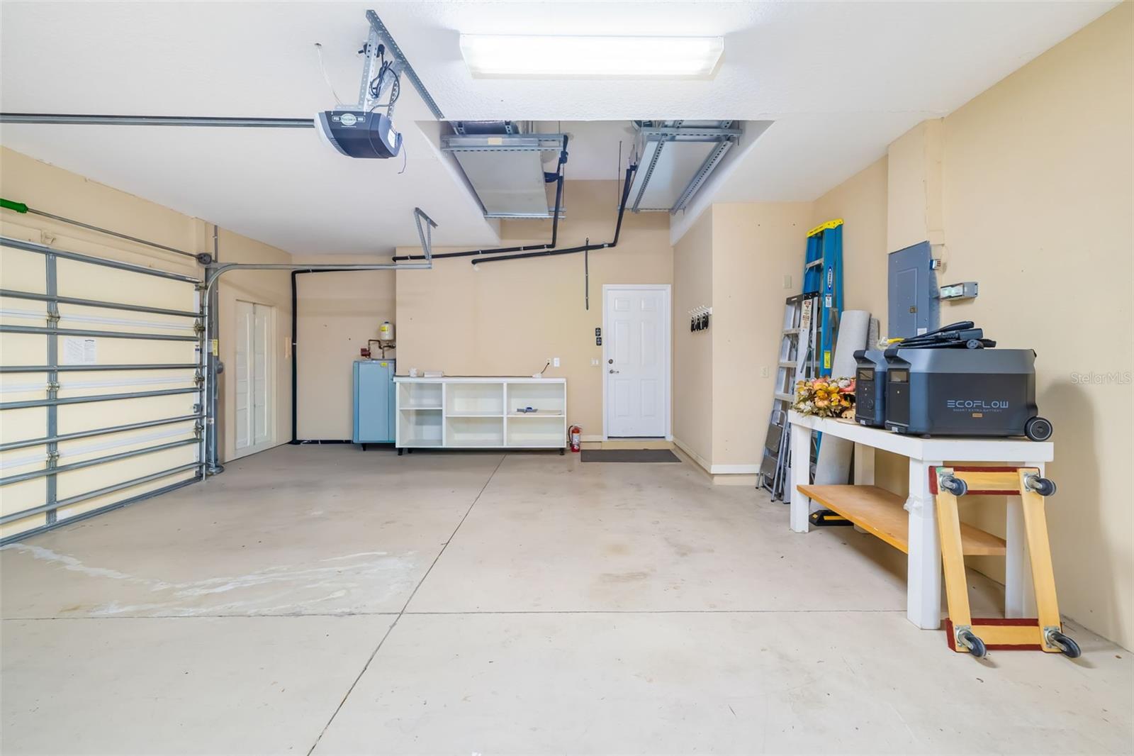 11528 SAVANNAH LAKES DR