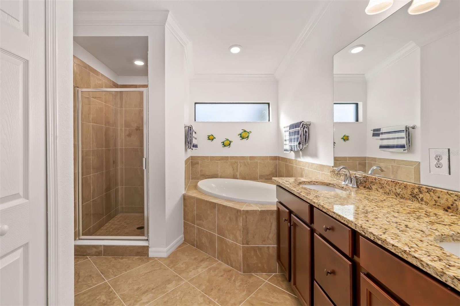 5604 PALMER CIR #206