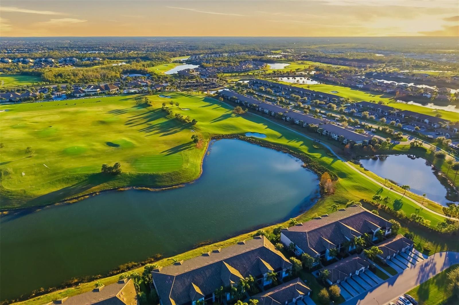 5604 PALMER CIR #206