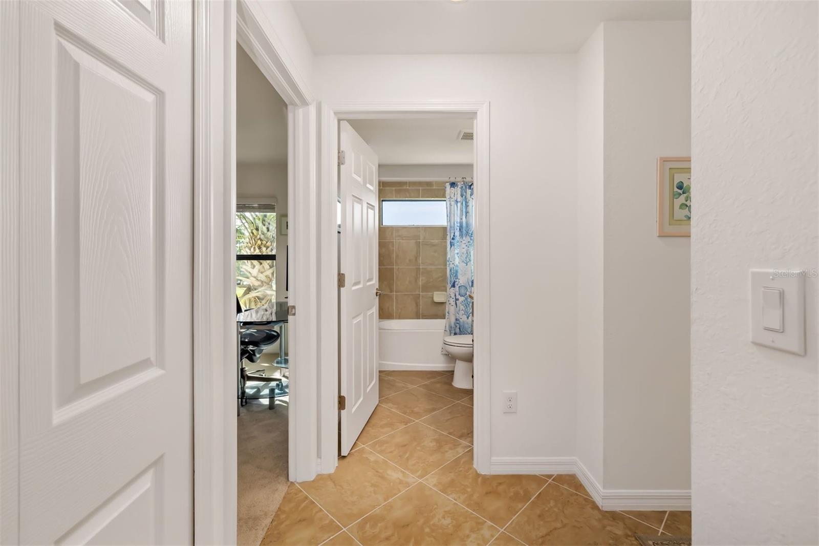 5604 PALMER CIR #206