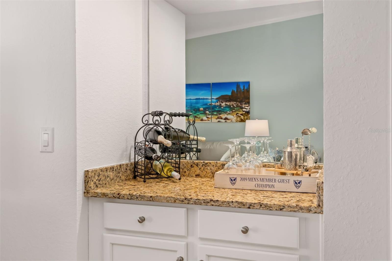 5604 PALMER CIR #206