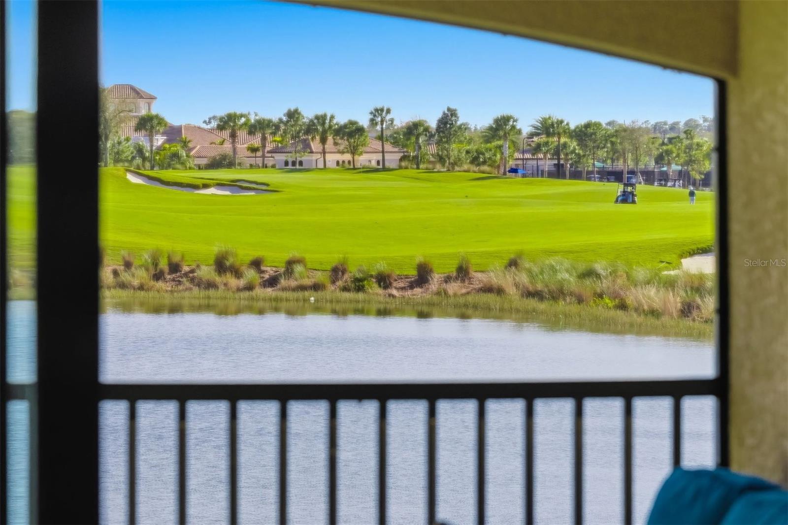 5604 PALMER CIR #206