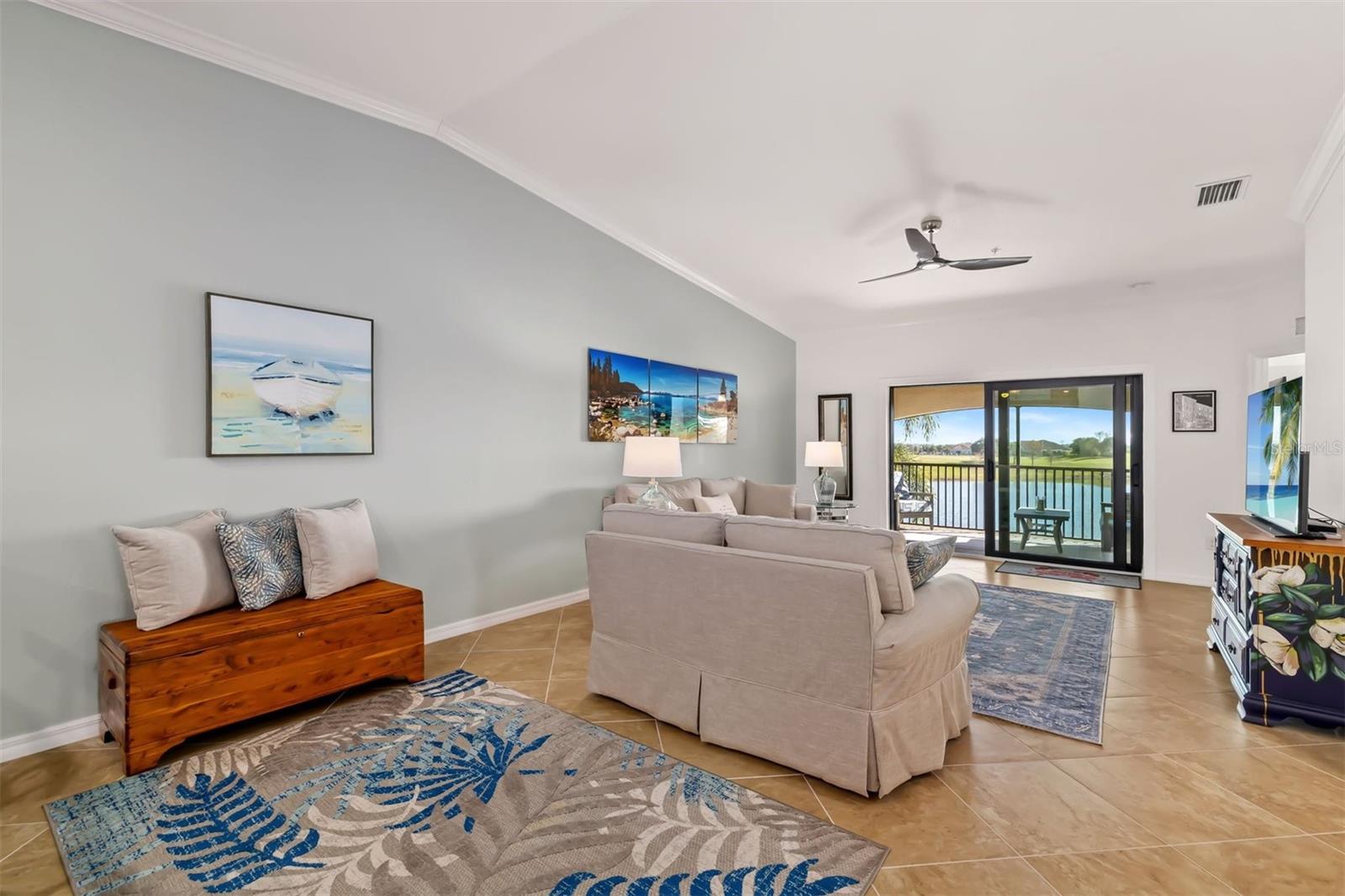 5604 PALMER CIR #206