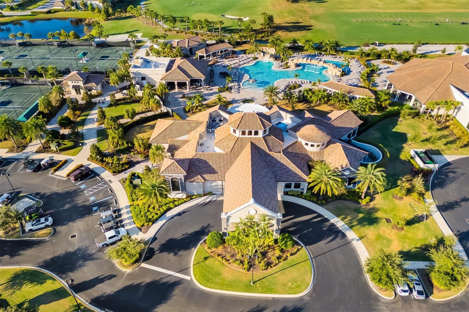 5604 PALMER CIR #206