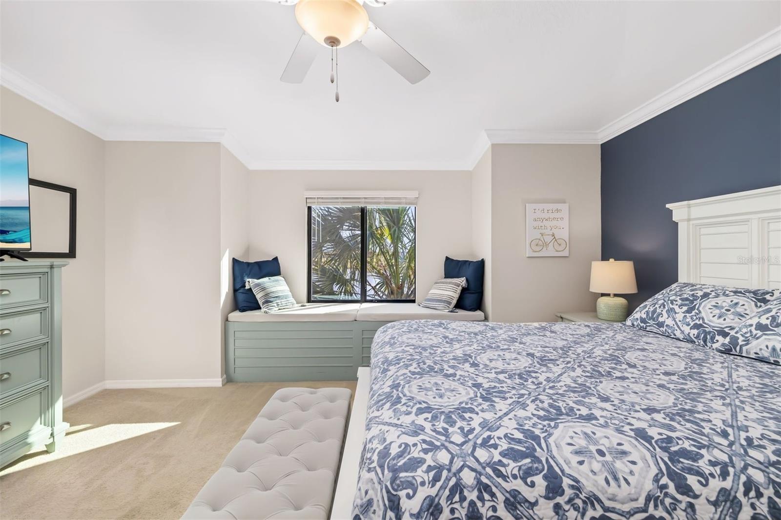 5604 PALMER CIR #206