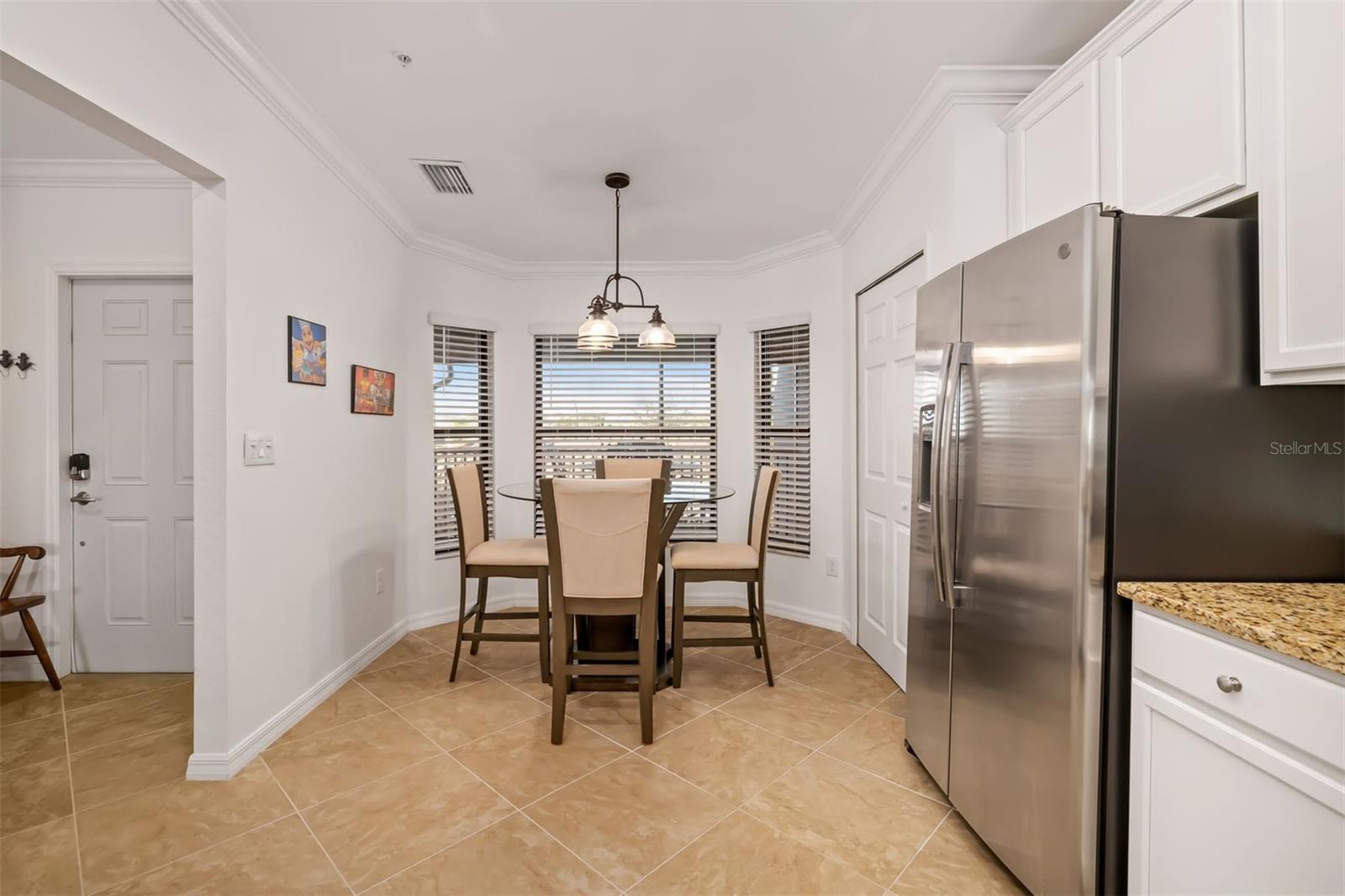 5604 PALMER CIR #206