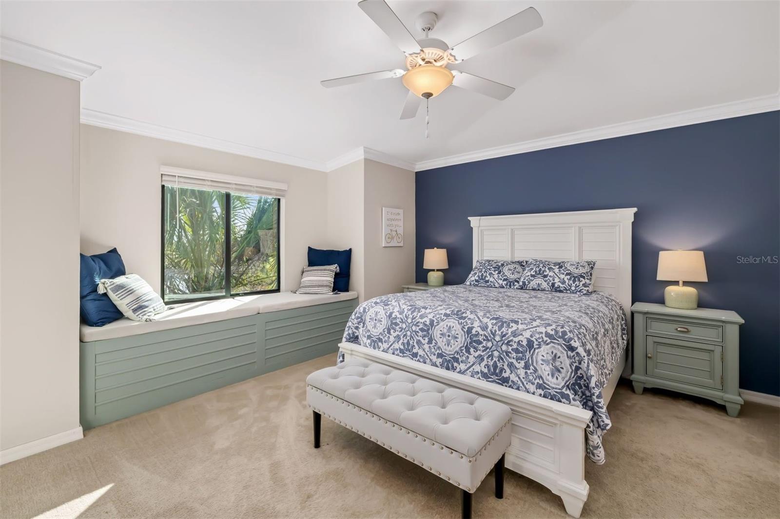 5604 PALMER CIR #206