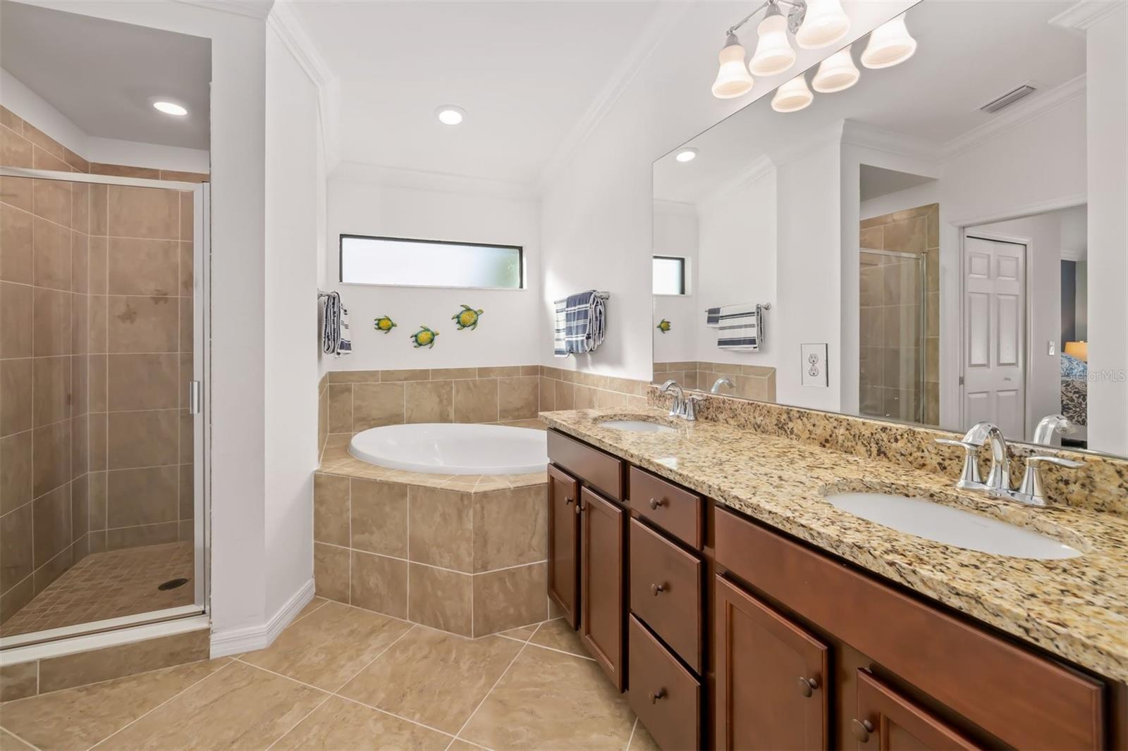 5604 PALMER CIR #206