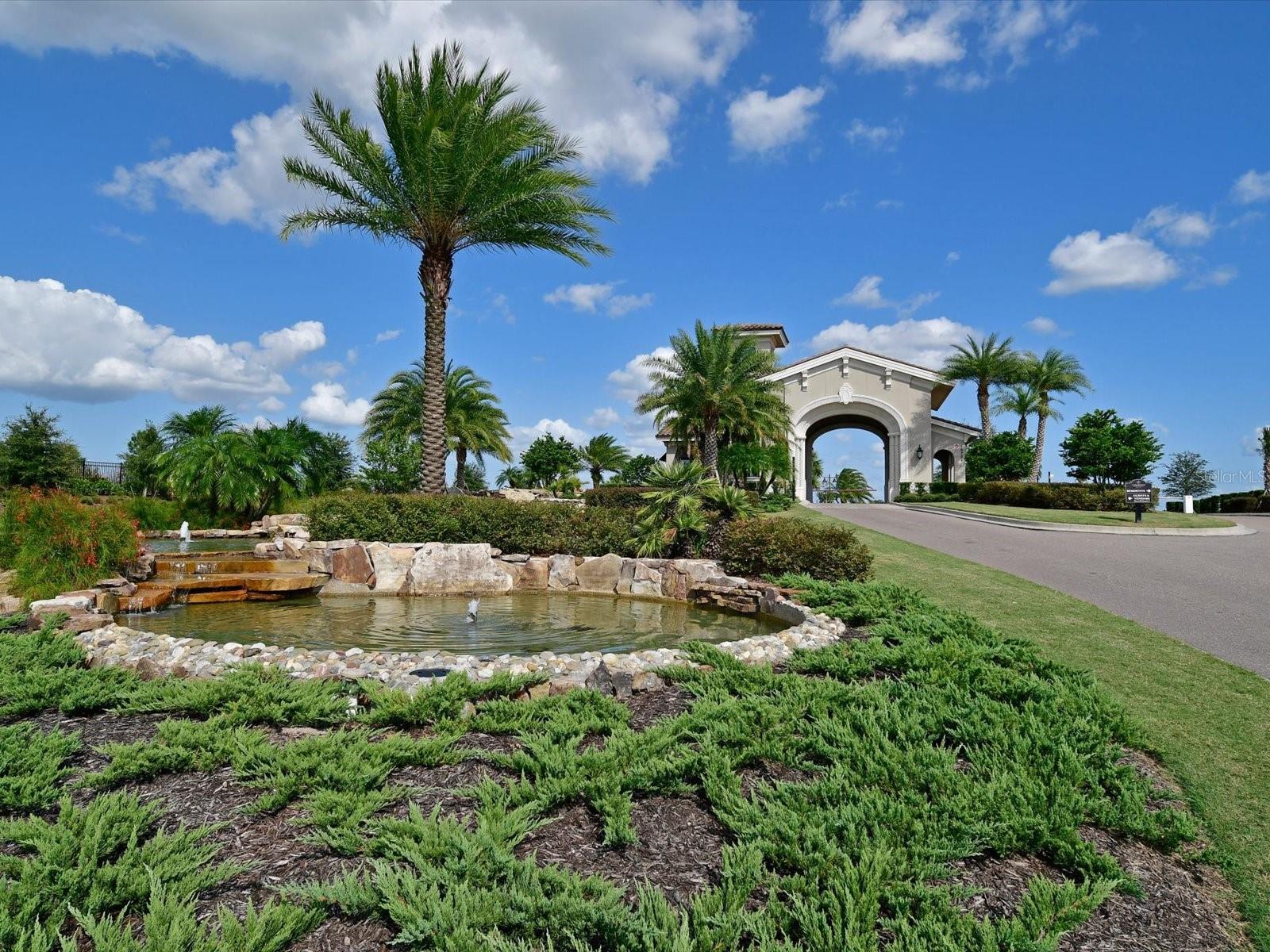 5604 PALMER CIR #206