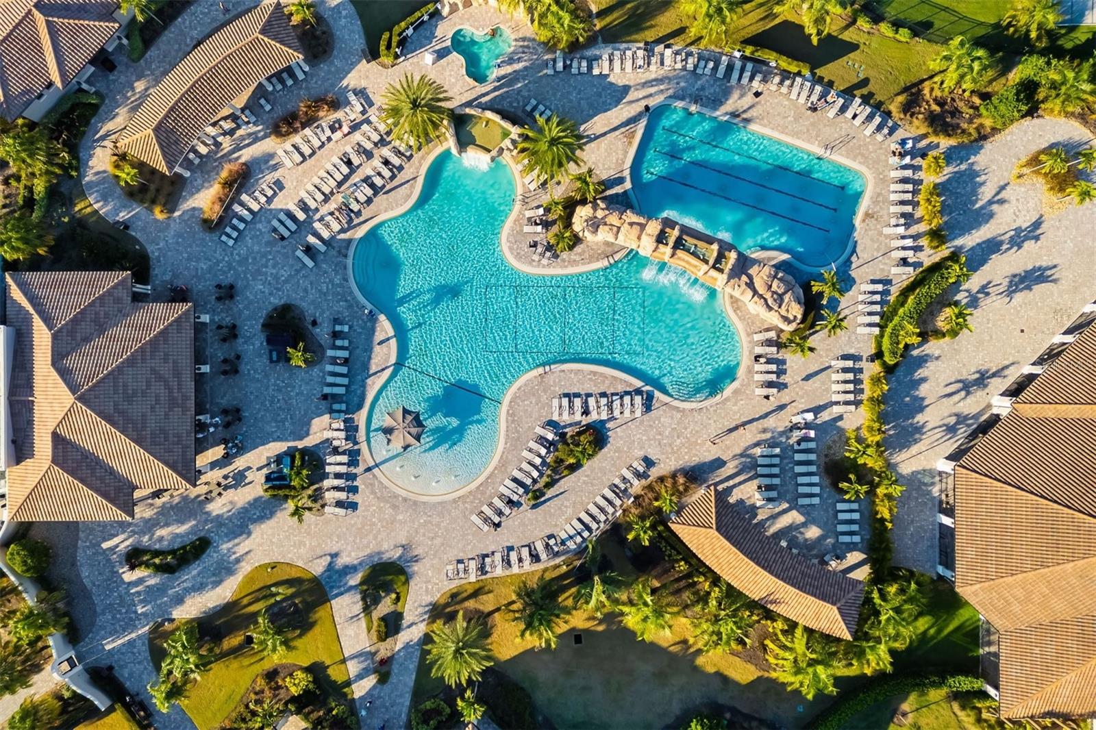 5604 PALMER CIR #206