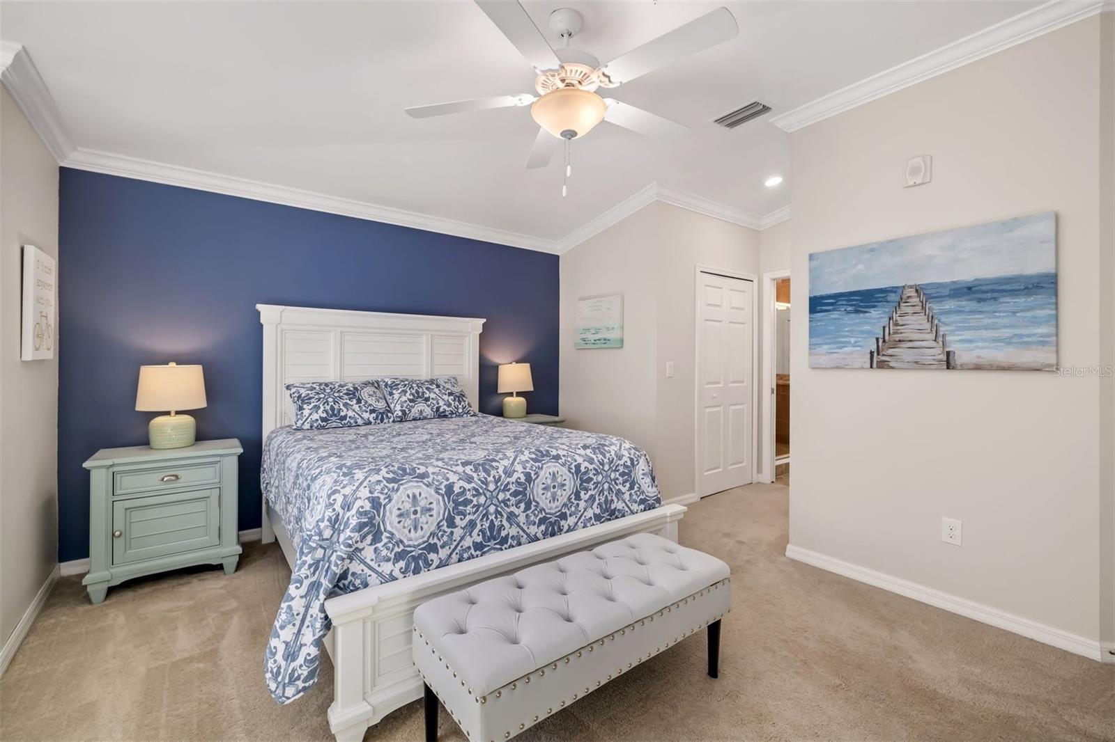 5604 PALMER CIR #206