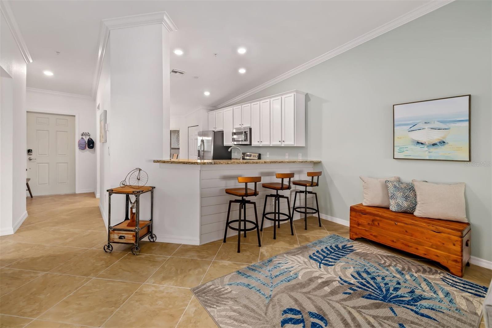 5604 PALMER CIR #206