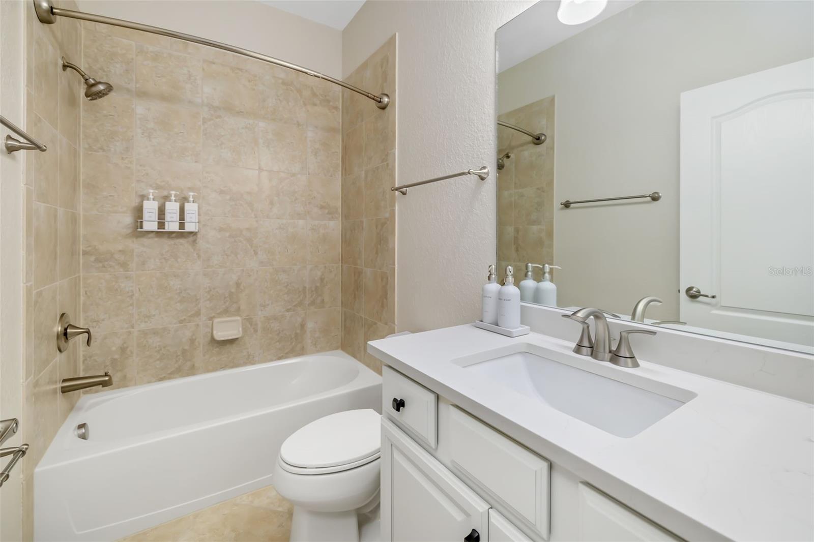 6462 WILLOWSHIRE WAY