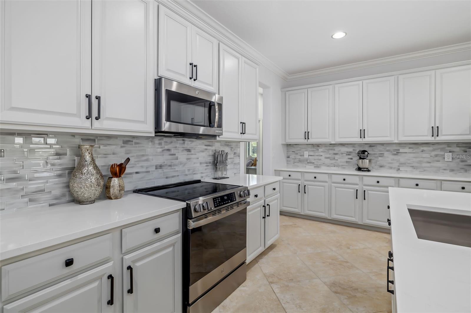 6462 WILLOWSHIRE WAY