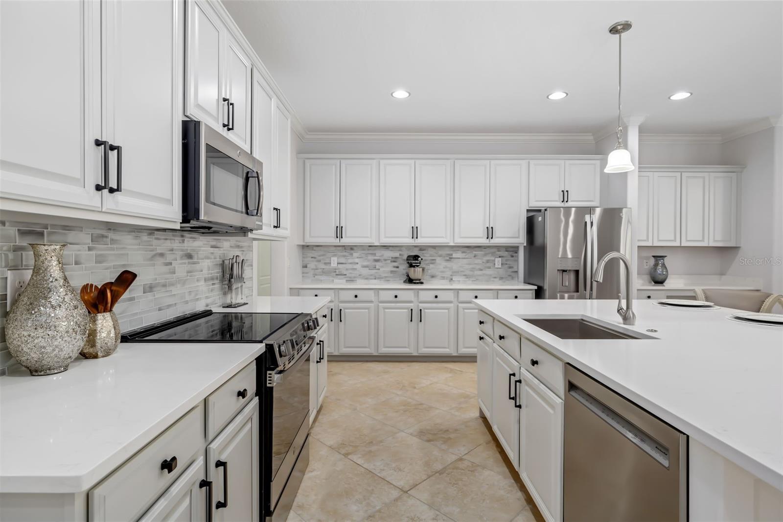 6462 WILLOWSHIRE WAY